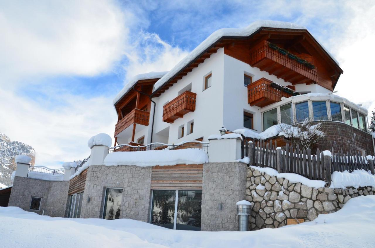 Hotel Chalet Dlaces Wolkenstein in Gröden Exterior foto